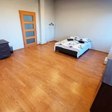 Fantastic Zg - S4 Pokoj 204 Zielona Gora  Bagian luar foto