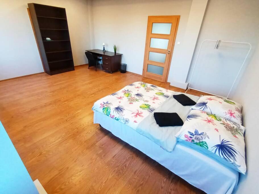 Fantastic Zg - S4 Pokoj 204 Zielona Gora  Bagian luar foto